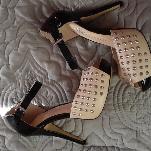 Rock & Republic Shoes - R&R studded shoes